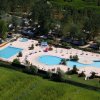 Camping Laguna Village, Caorle: le 2 piscine e la vasca idromassaggio